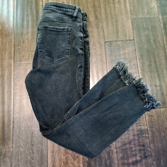 Free People Black Frayed Hem Jeans 👖 - Picture 2 of 7